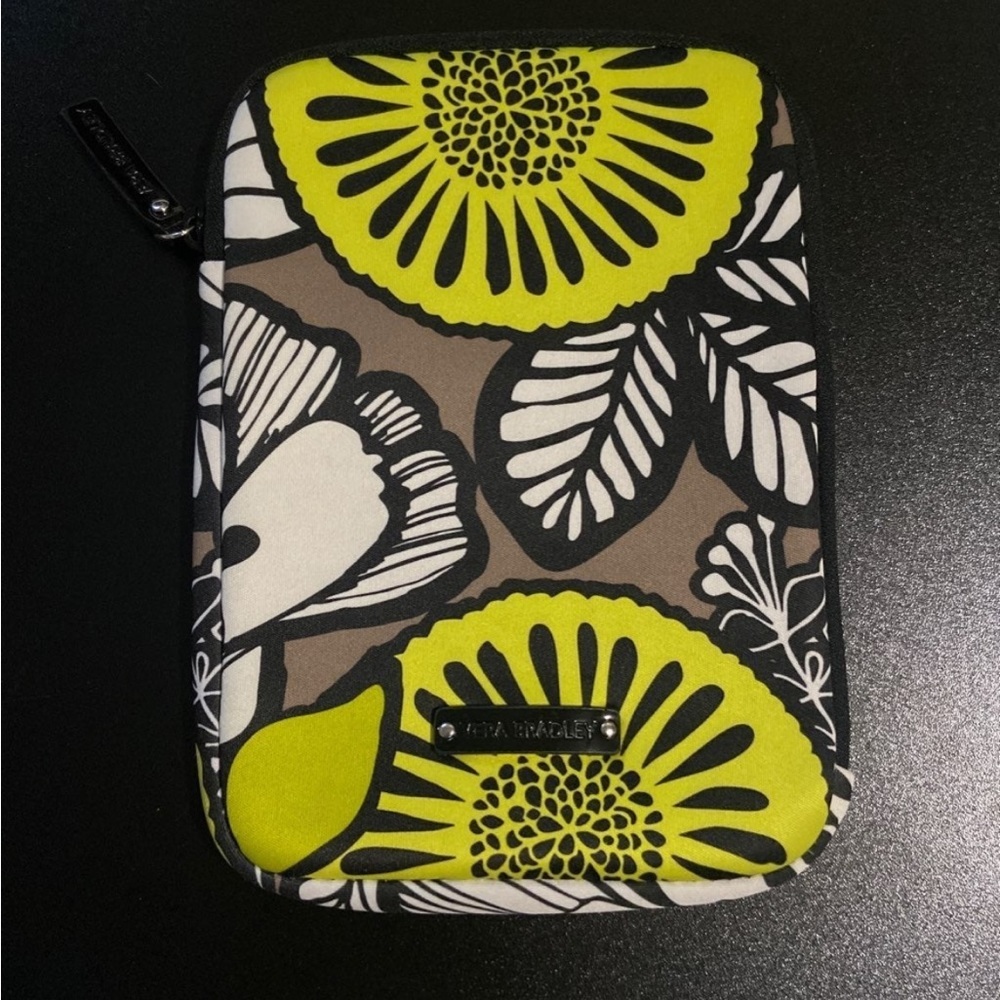 2 for 30✨Vera Bradley Mini ipad and tablet sleeve